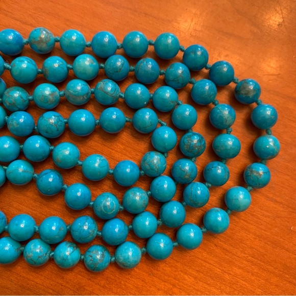 8mm Turquoise Bead Necklace 28” Long, EUC, Knotted between Beads, Well Matched - Picture 5 of 6